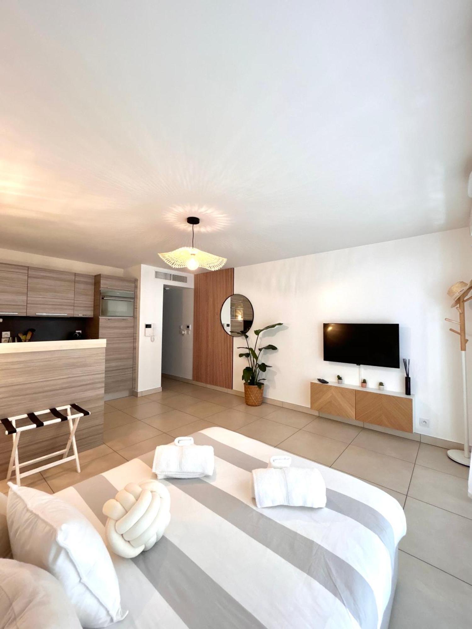 Studio Neuf - Portes De Monaco - Confort - Wifi - Clim Exterior photo