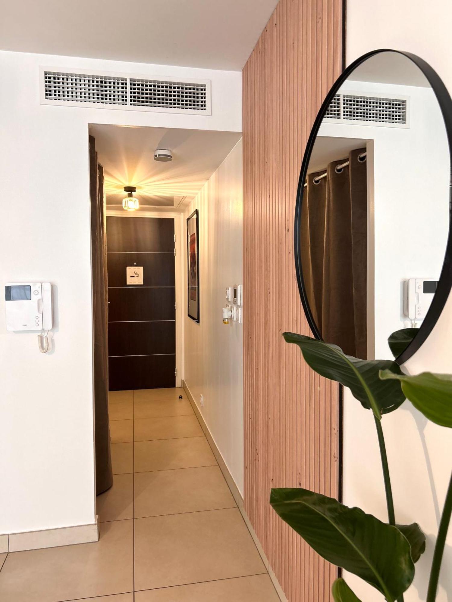 Studio Neuf - Portes De Monaco - Confort - Wifi - Clim Exterior photo